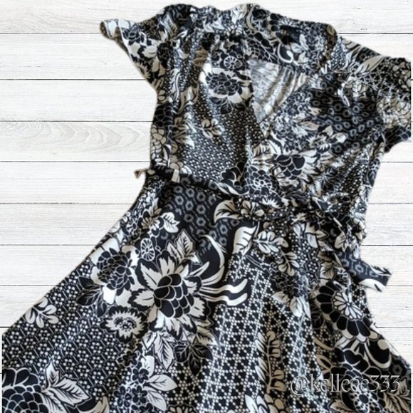 💕Host Pick💕 Mixit Black and White Flower Print Dress Workwear Partywear Size 8 - Picture 3 of 10